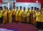 Detik-Detik Penutupan Golkar Daftarkan Bacaleg ke KPU, Kendarai Kereta Kencana Odong Odong 10 Detik-Detik Penutupan Golkar Daftarkan Bacaleg ke KPU, Kendarai Kereta Kencana Odong Odong