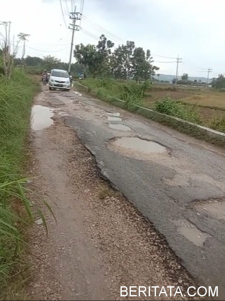 Jalan Rusak