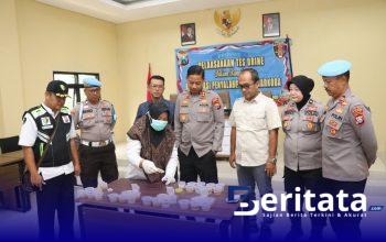 Sat Reskrim Polres Sumenep Ikuti Tes Urine untuk Perkuat Integritas 3 445719e5 25bf 4ebc bfa6 139f6b65847a